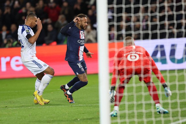 Neymar chơi không tốt ở trận PSG thắng Strassbourg