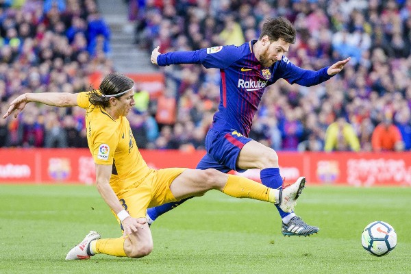 Filipe Luis từng có nhiều năm đối đầu trực tiếp với Messi