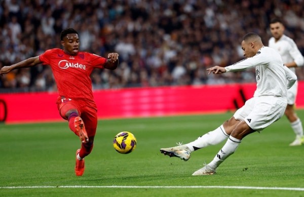 Mbappe đang chịu áp lực lớn ở Real Madrid.