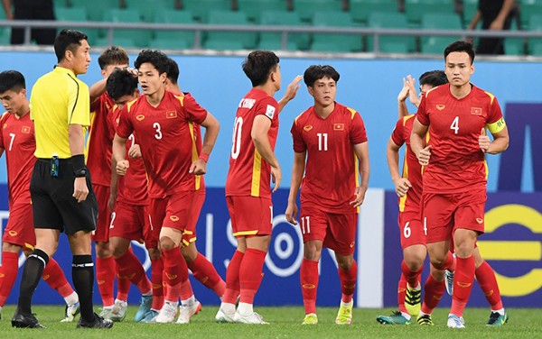 U23 Việt Nam sớm vượt lên dẫn trước